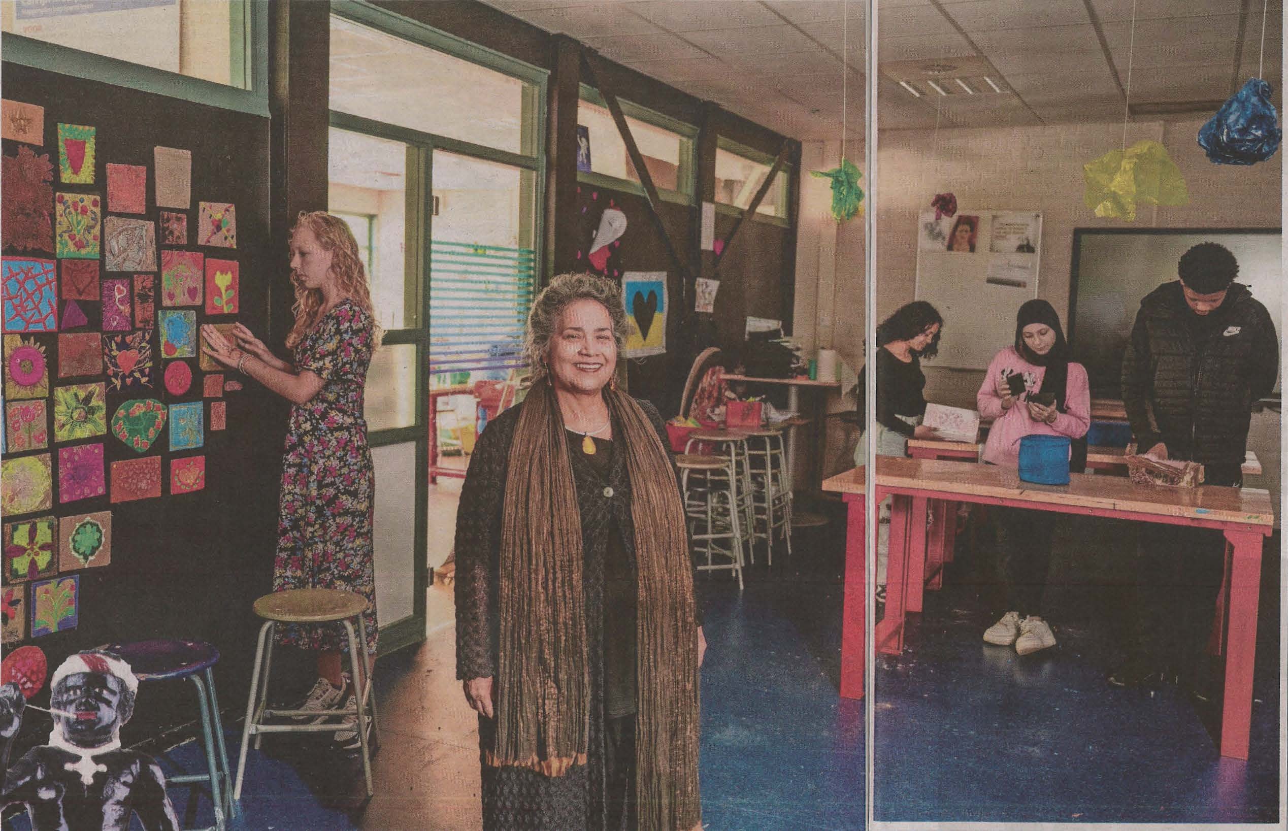 Miriam Piña samen met leerlingen van De Meerpaal